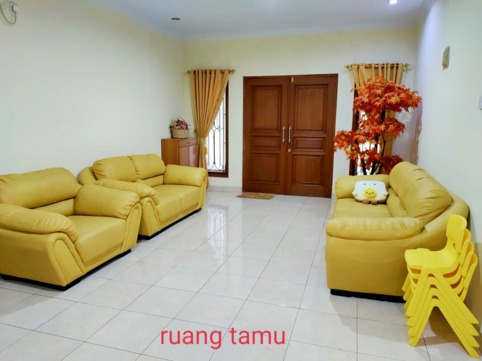 Rumah Dijual di Cluster Meadow Green Lippo Cikarang